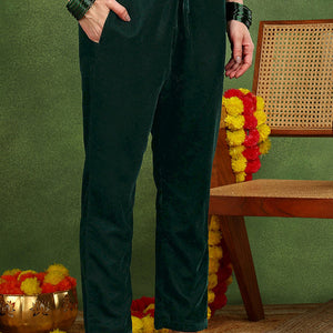 Green Velvet Ethnic Motifs Printed Straight Suit Set PKSKD2772