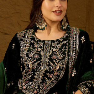 Green Velvet Ethnic Motifs Printed Straight Trousers Suit Set PKSKD2880