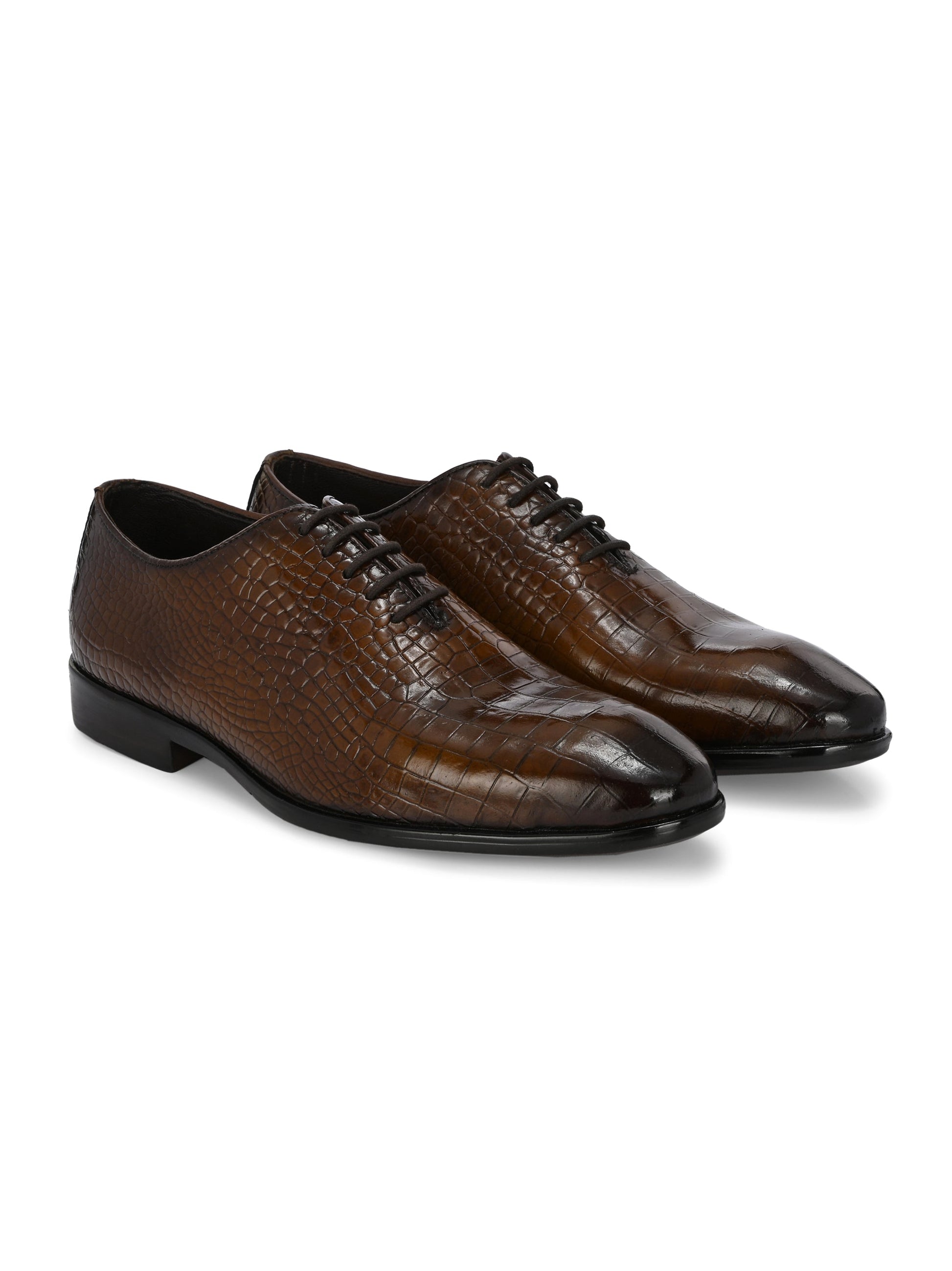 Egoss Textured Leather Lace-Up Shoes