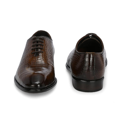 Egoss Textured Leather Lace-Up Shoes