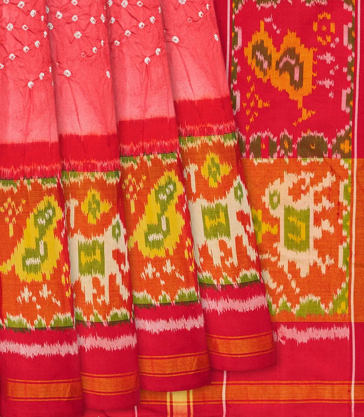 Light Peach Handwoven Bandhani Silk Saree With Diamond Motifs-Light Peach