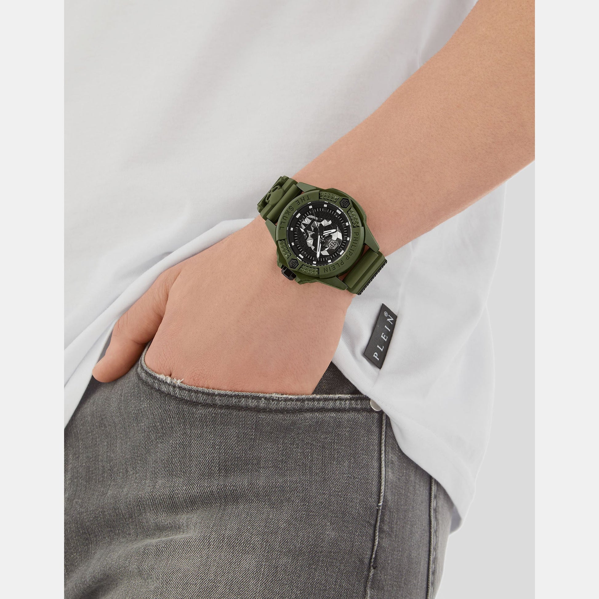 $kull Men Quartz Black Dial Analog Silicone Watch PWUBA0423