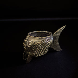 Handmade Dhokra Net Fish Pen Stand