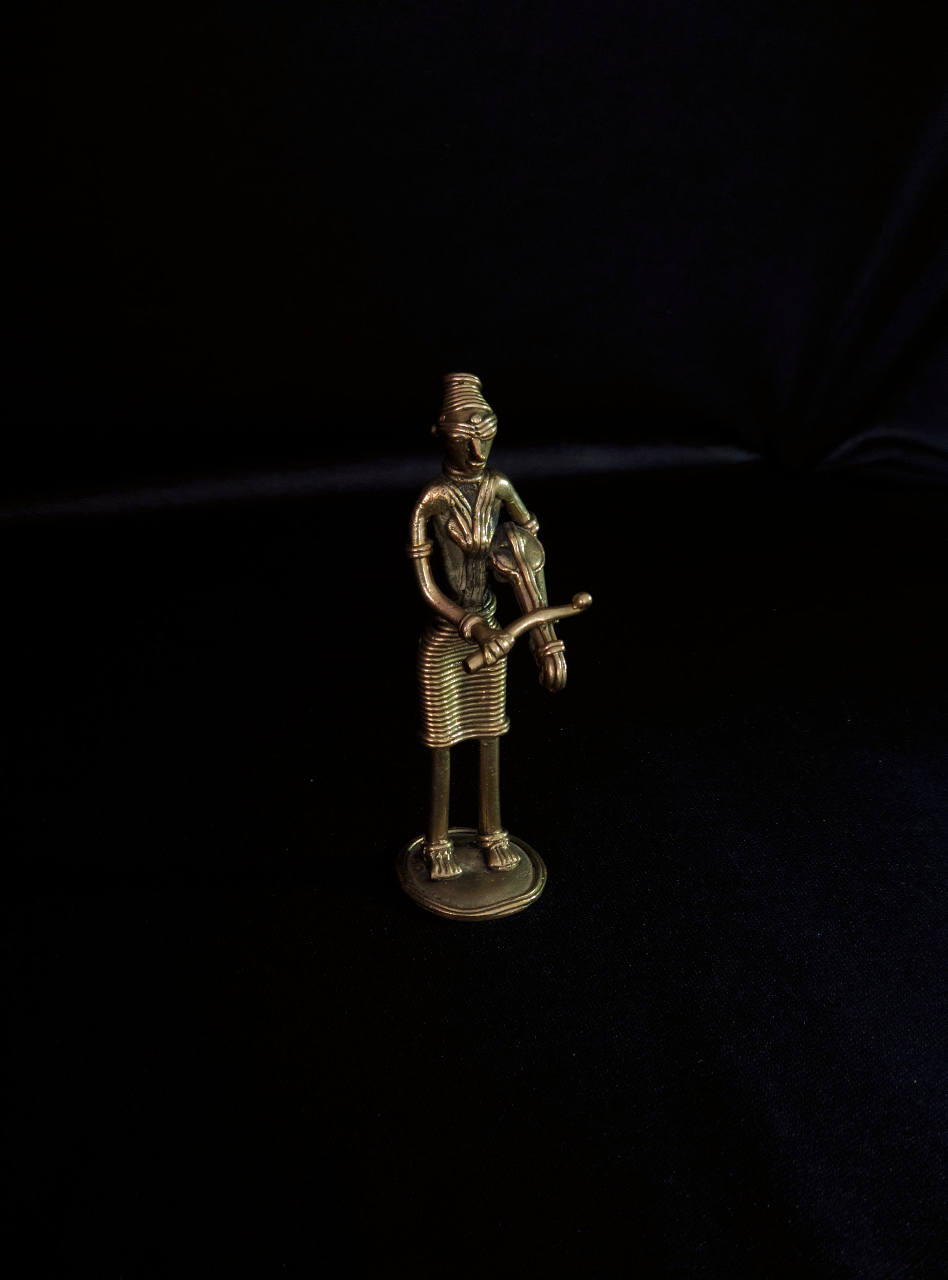 Handmade Dhokra - Standing Musician with Kendra