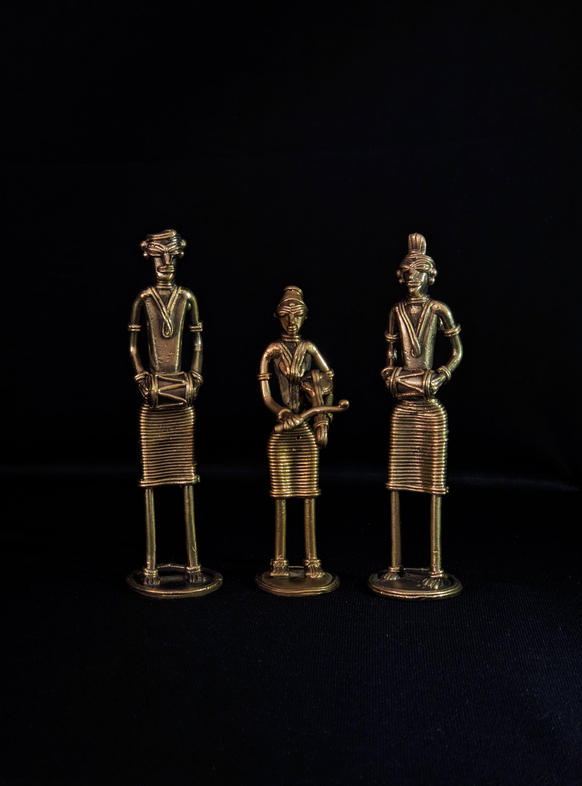 Handmade Dhokra - Standing Musician with Kendra