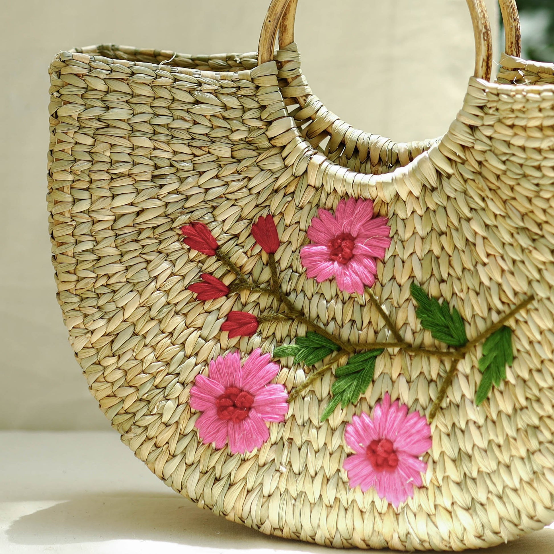Beige - Handcrafted Natural Water Reed Embroidered Hand Bag