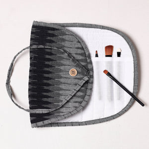 Black - Ikat Fabric Multipurpose Segmented Make-up Brush Wrap Pouch/Case