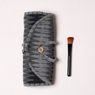 Black - Ikat Fabric Multipurpose Segmented Make-up Brush Wrap Pouch/Case