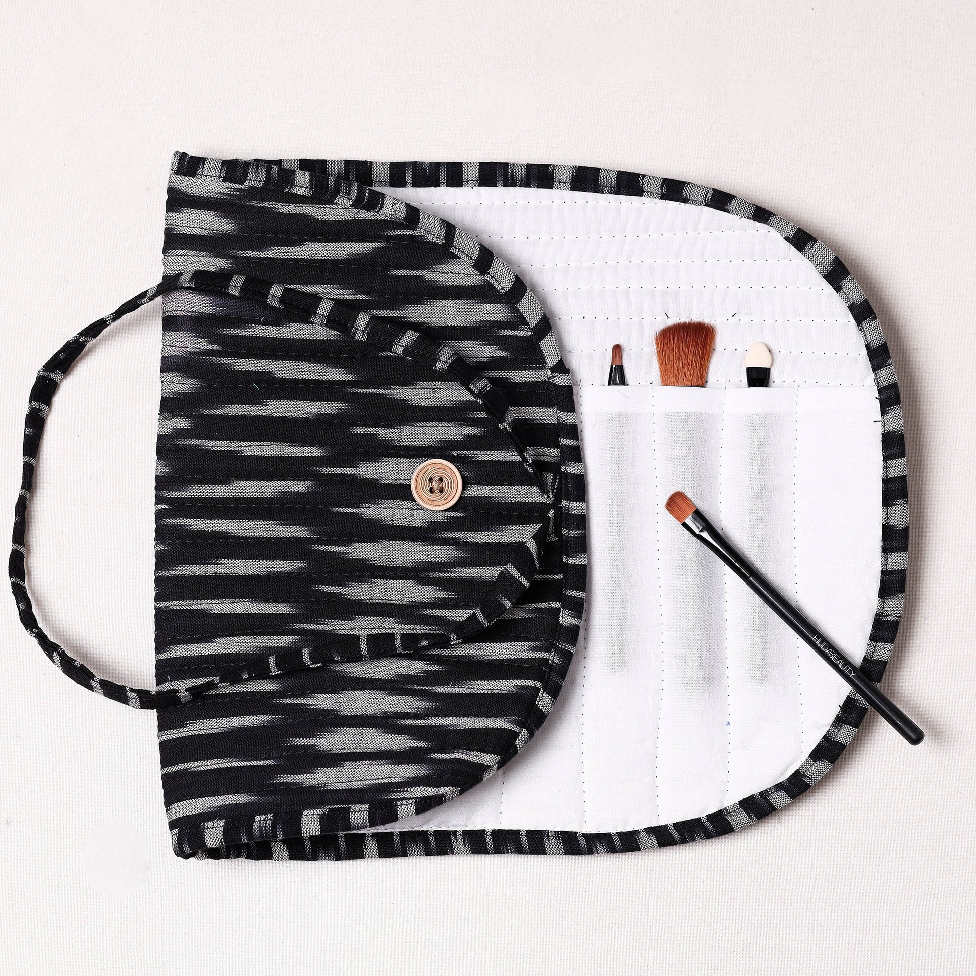 Black - Ikat Fabric Multipurpose Segmented Make-up Brush Wrap Pouch/Case