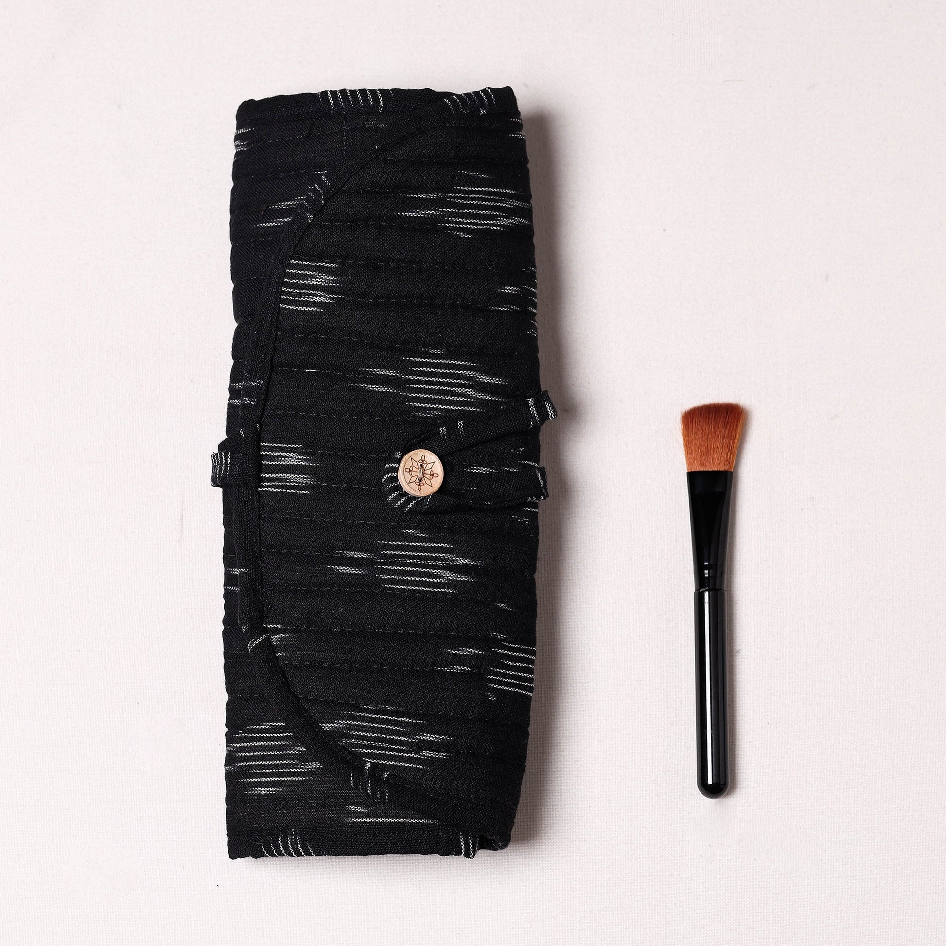 Black - Ikat Fabric Multipurpose Segmented Make-up Brush Wrap Pouch/Case