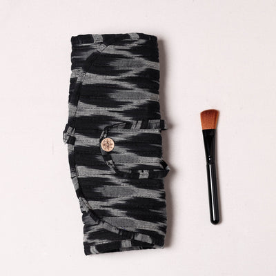 Black - Ikat Fabric Multipurpose Segmented Make-up Brush Wrap Pouch/Case