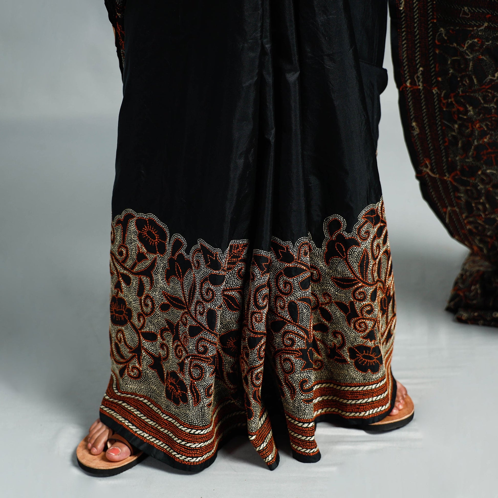 Black - Bengal Kantha Embroidery Bangalore Silk Handloom Saree