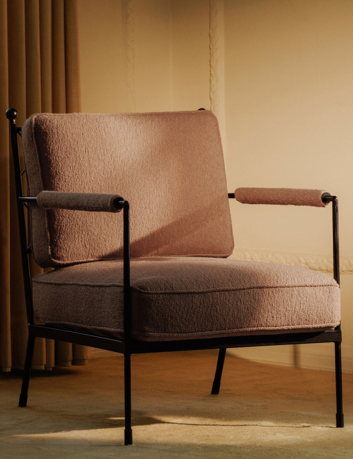 Vecchia Accent Chair by Gillian Segal for Moe's