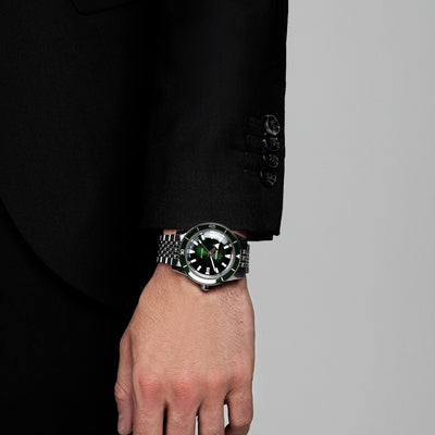 Captain Cook Men Automatic Green Dial Analog Stainless Steel Watch R32505313