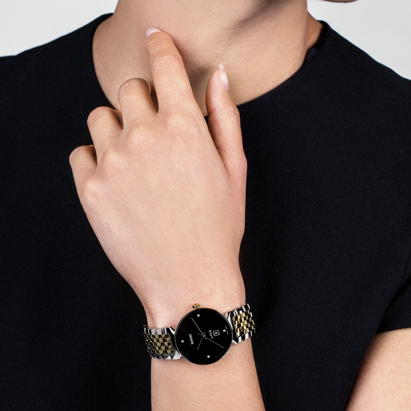 Florence Women Quartz Black Dial Analog Stainless Steel Watch R48913703