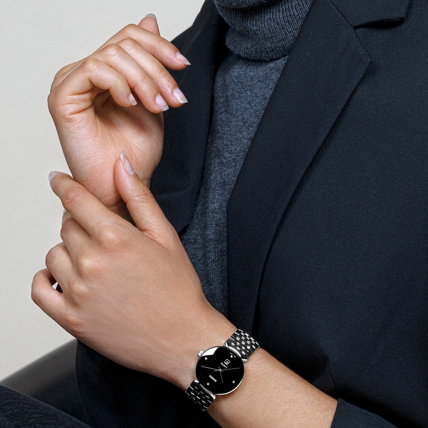 Florence Women Quartz Black Dial Analog Stainless Steel Watch R48913713