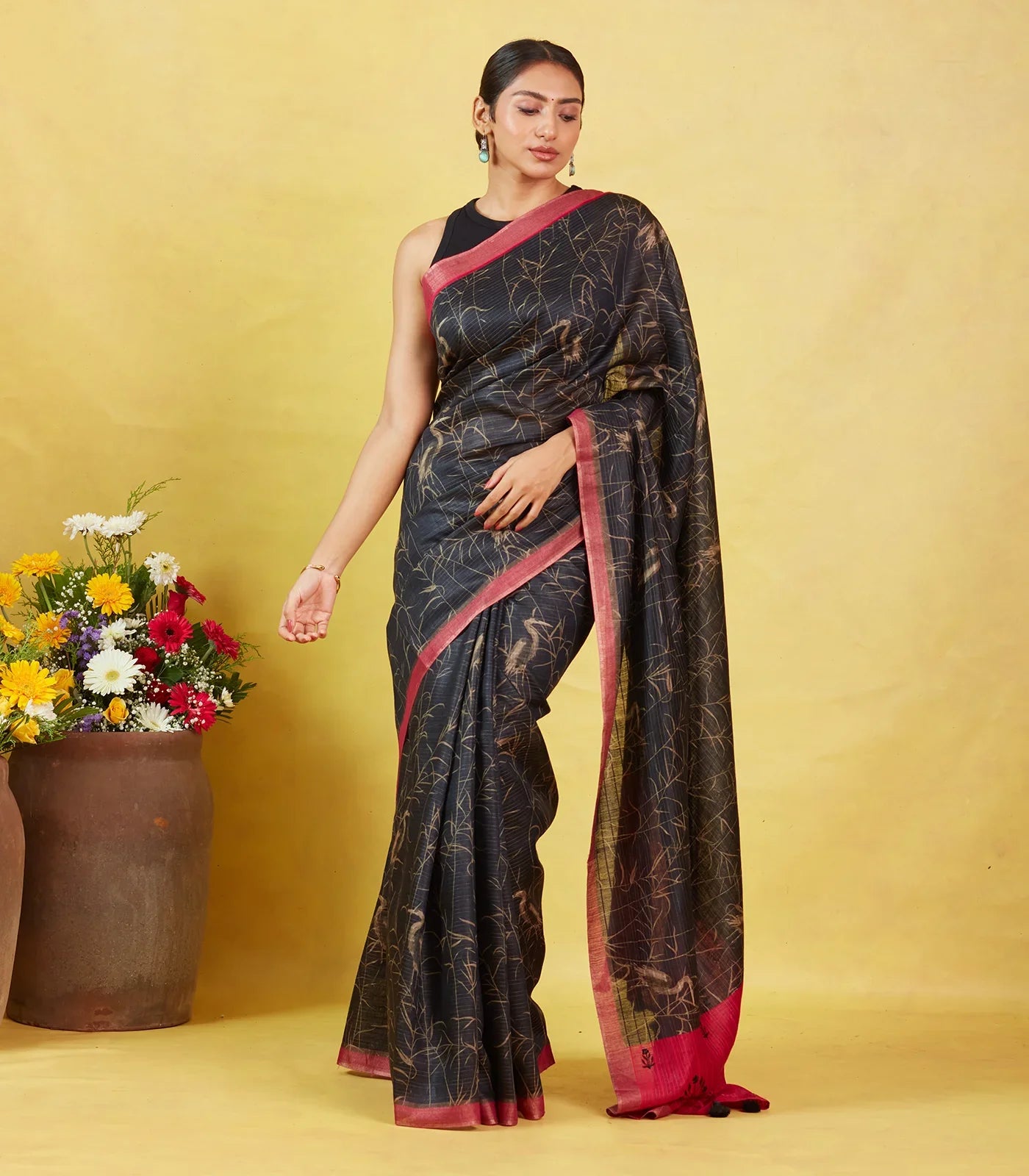 Black Handloom Tussar Silk Saree Printed With Birds Motifs