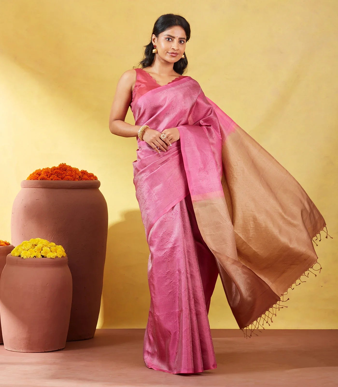 Dusty Pink Soft Silk Saree With Floral Zari Motifs & Contrast Pallu
