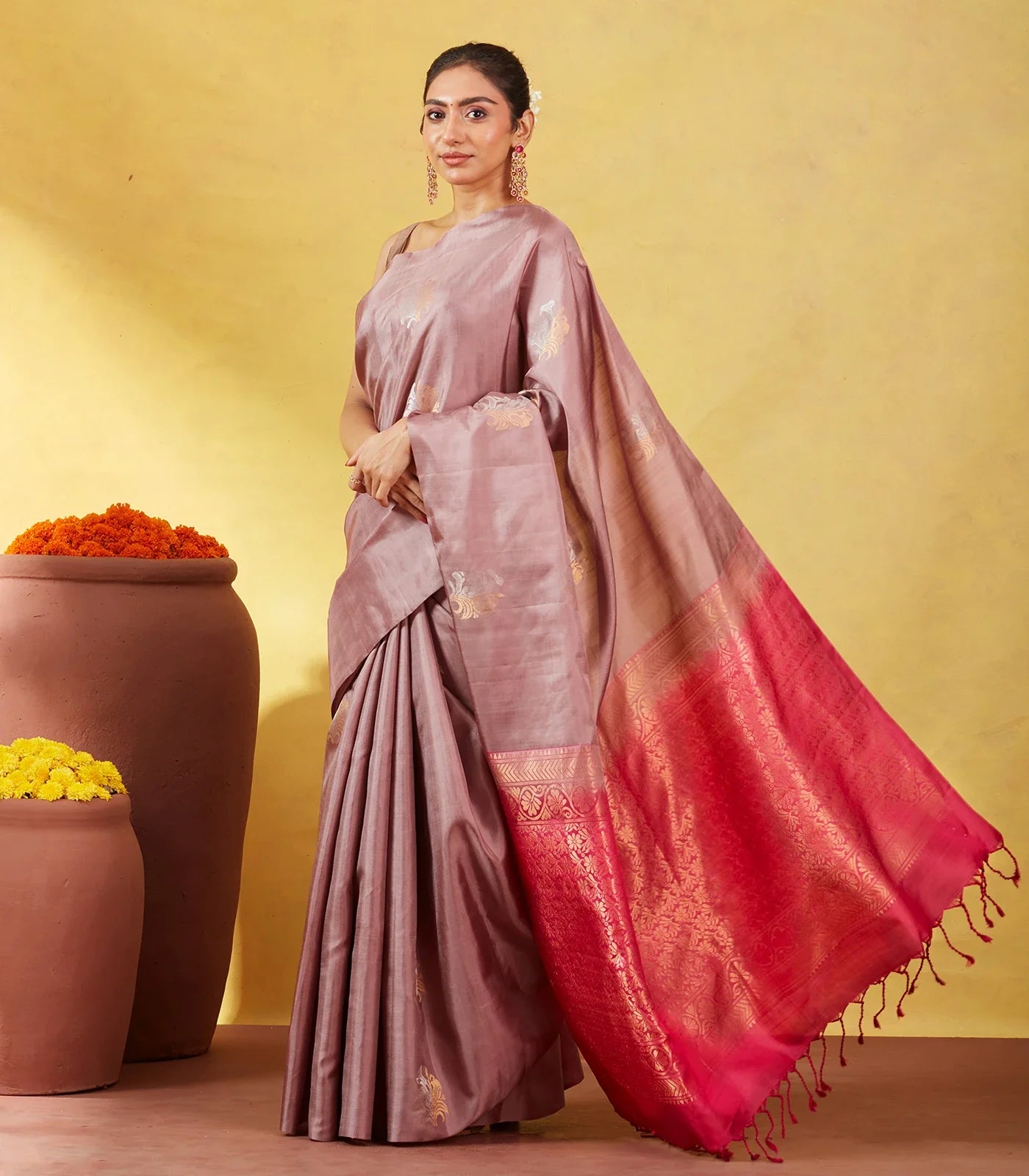 Dusty Pink Soft Silk Saree With Floral Zari Buttas
