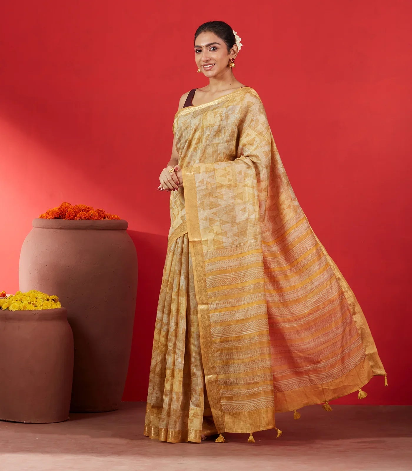 Beige Handloom Tussar Silk Saree Printed With Triangle Motifs
