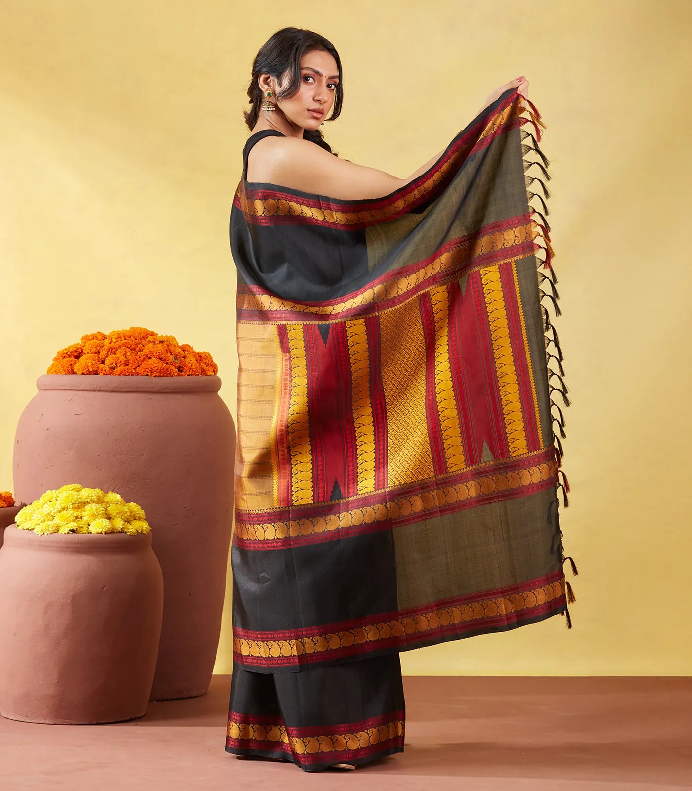 Oil Mustard Kanchipuram Silk Saree With Silk Thread Buttas