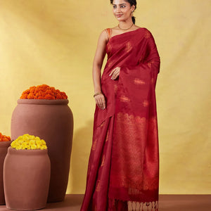 Maroon Handloom Soft Silk Saree With Floral Zari Buttas