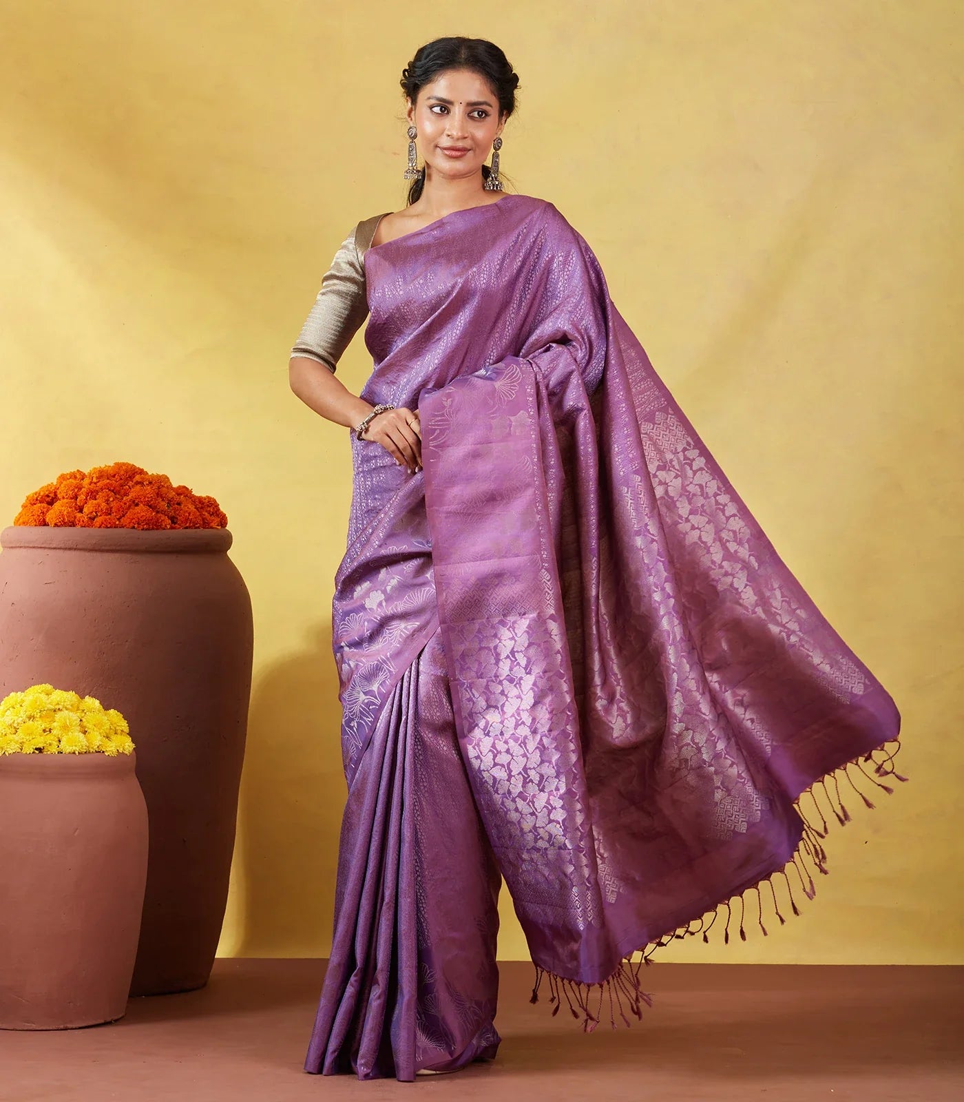 Lilac Soft Silk Saree With Floral Zari Motifs