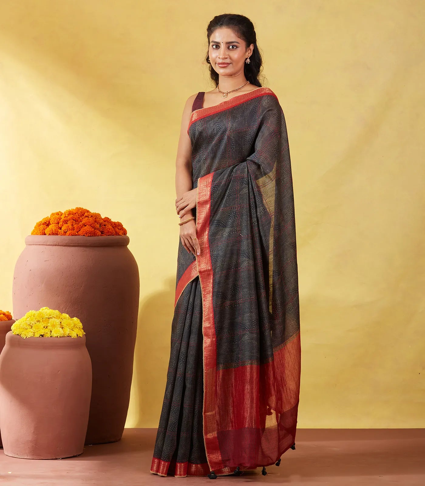 Black Handloom Tussar Silk Saree Printed With Geometric Motifs