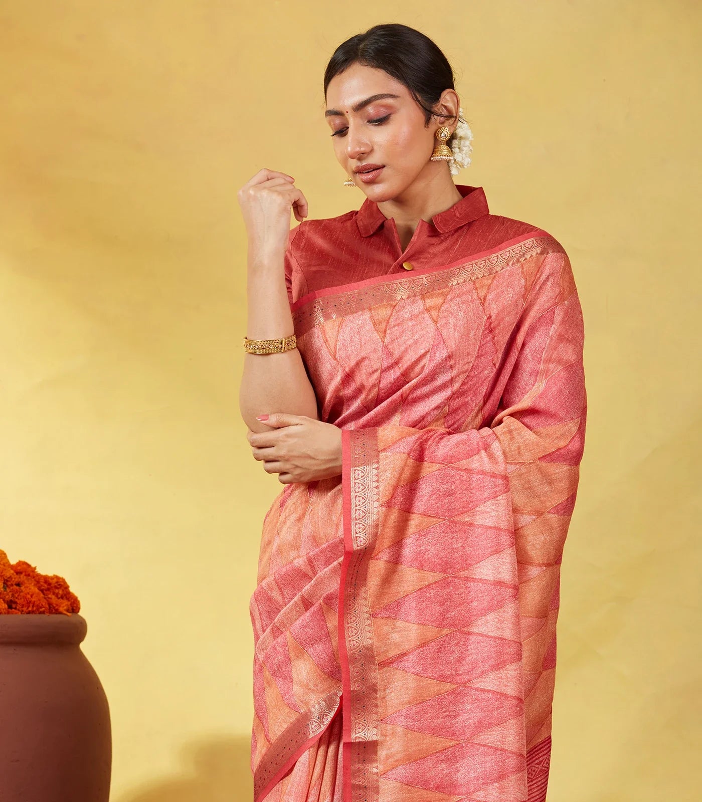 Pink Handloom Tussar Silk Saree Printed With Diamond Motifs