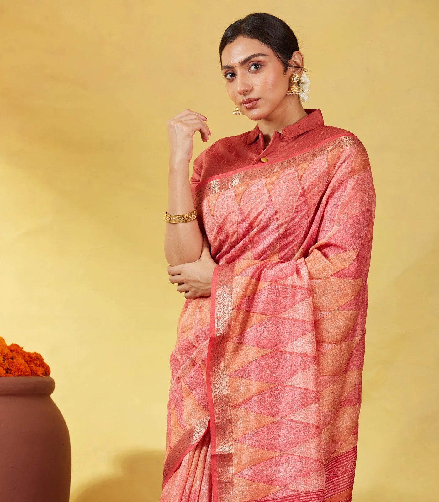 Pink Handloom Tussar Silk Saree Printed With Diamond Motifs