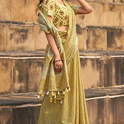 Mesmerising Mustard Cotton Silk Saree With Felicitous Blouse Piece