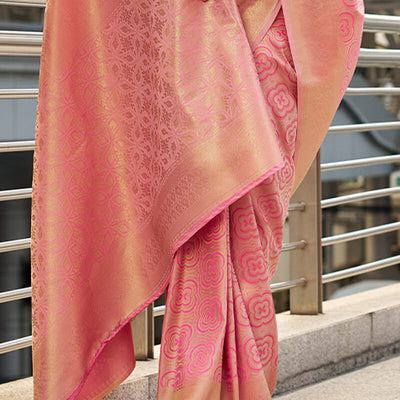 Aplomb Pink Kanjivaram Silk Saree With Gratifying Blouse Piece