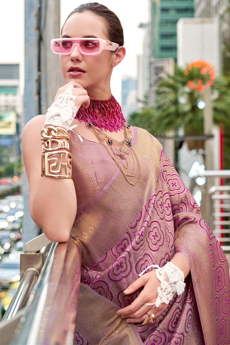 Elision Lavender Kanjivaram Silk Saree With Ravishing Blouse Piece