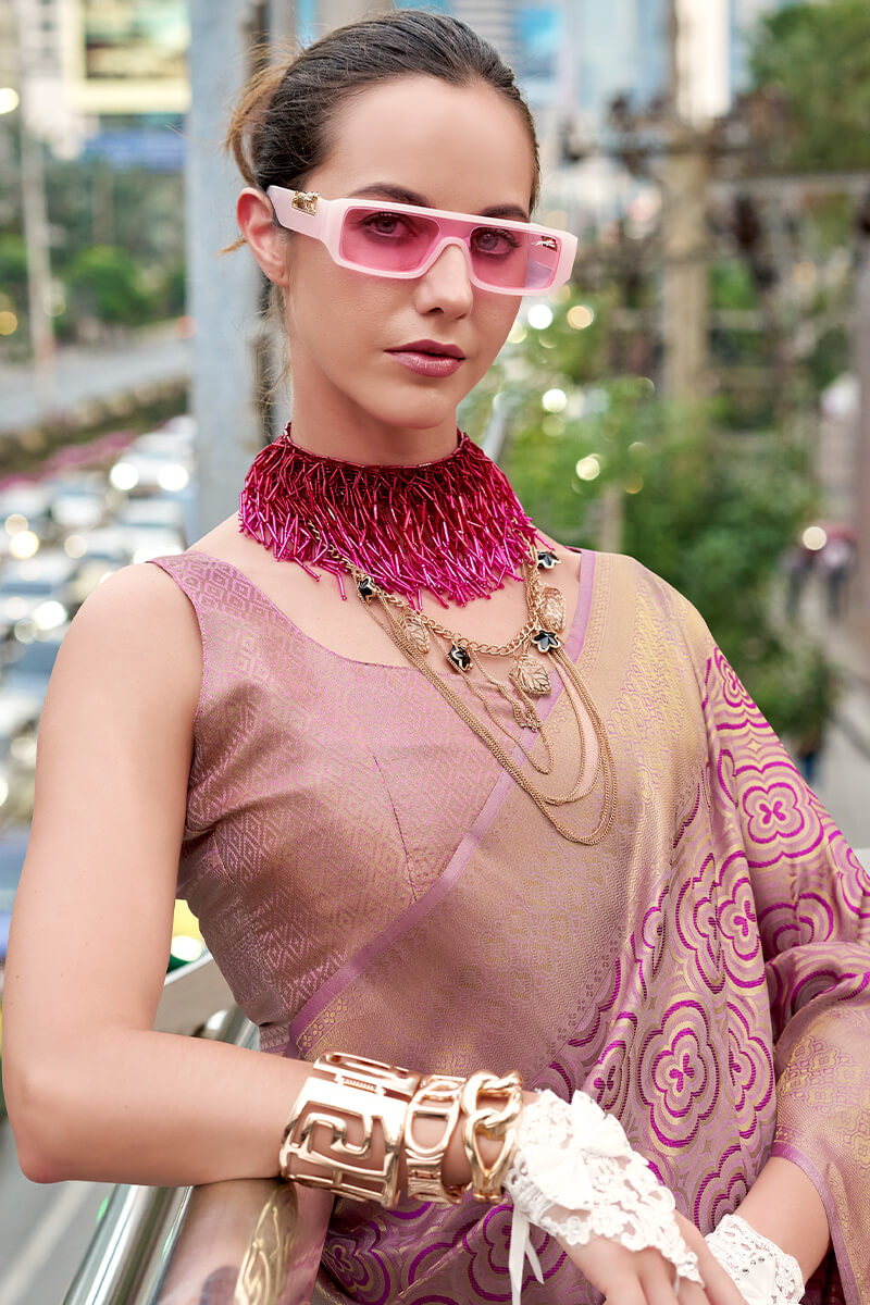 Elision Lavender Kanjivaram Silk Saree With Ravishing Blouse Piece