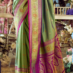 Fugacious Green Soft Banarasi Silk Saree With Snappy Blouse Piece