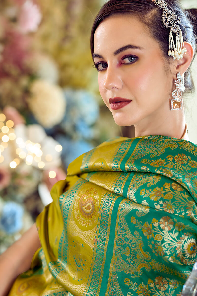 Amazing Mehndi Soft Banarasi Silk Saree With Skinny Blouse Piece