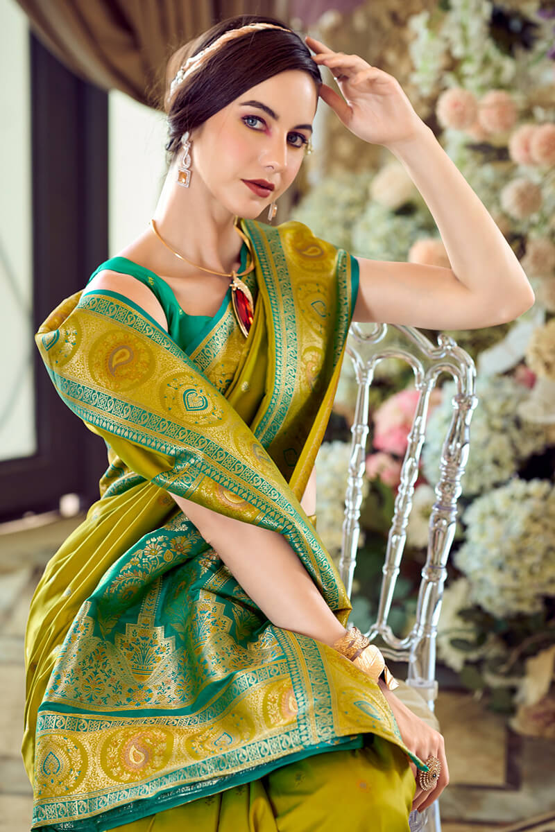Amazing Mehndi Soft Banarasi Silk Saree With Skinny Blouse Piece