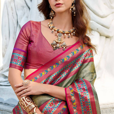Resonant Pista Paithani Silk Saree With Invaluable Blouse Piece