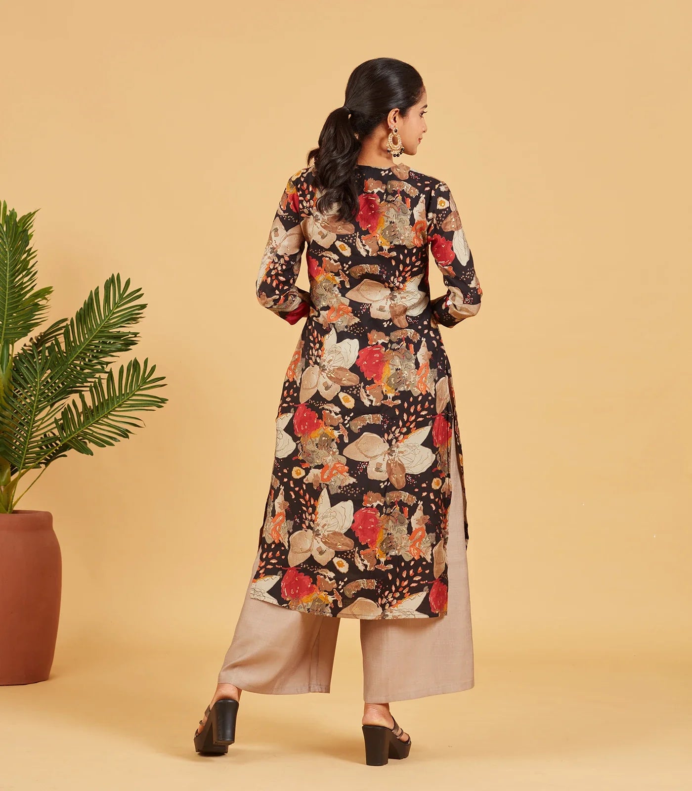 Black Abstract Floral Printed Kurta
