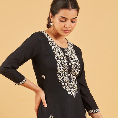 Black And White Embroidered Kurta