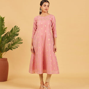 Dusty Pink Embroidered Festive Kurta