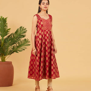 Maroon And Gold Brocade Kurta