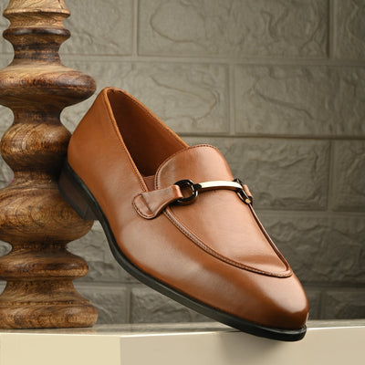 Rover Buckled Loafers by Aspeerio