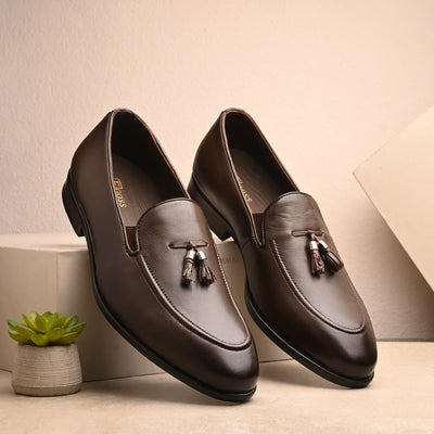 Rover Tassel Loafers by Aspeerio