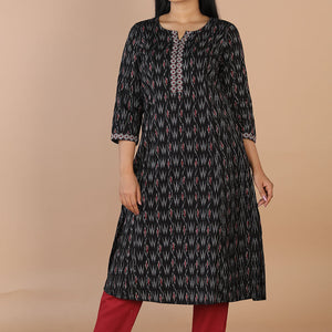 Embroidered Pochampally Ikat kurti