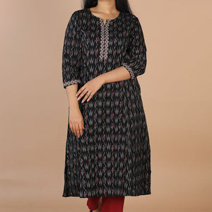 Embroidered Pochampally Ikat kurti