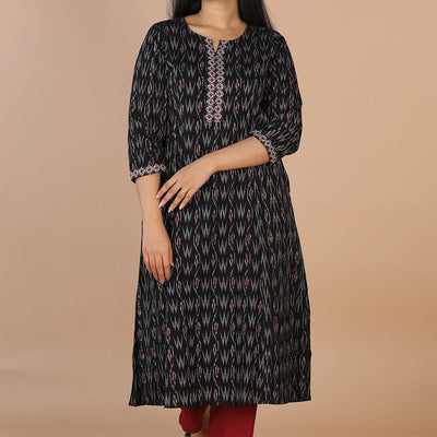 Embroidered Pochampally Ikat kurti