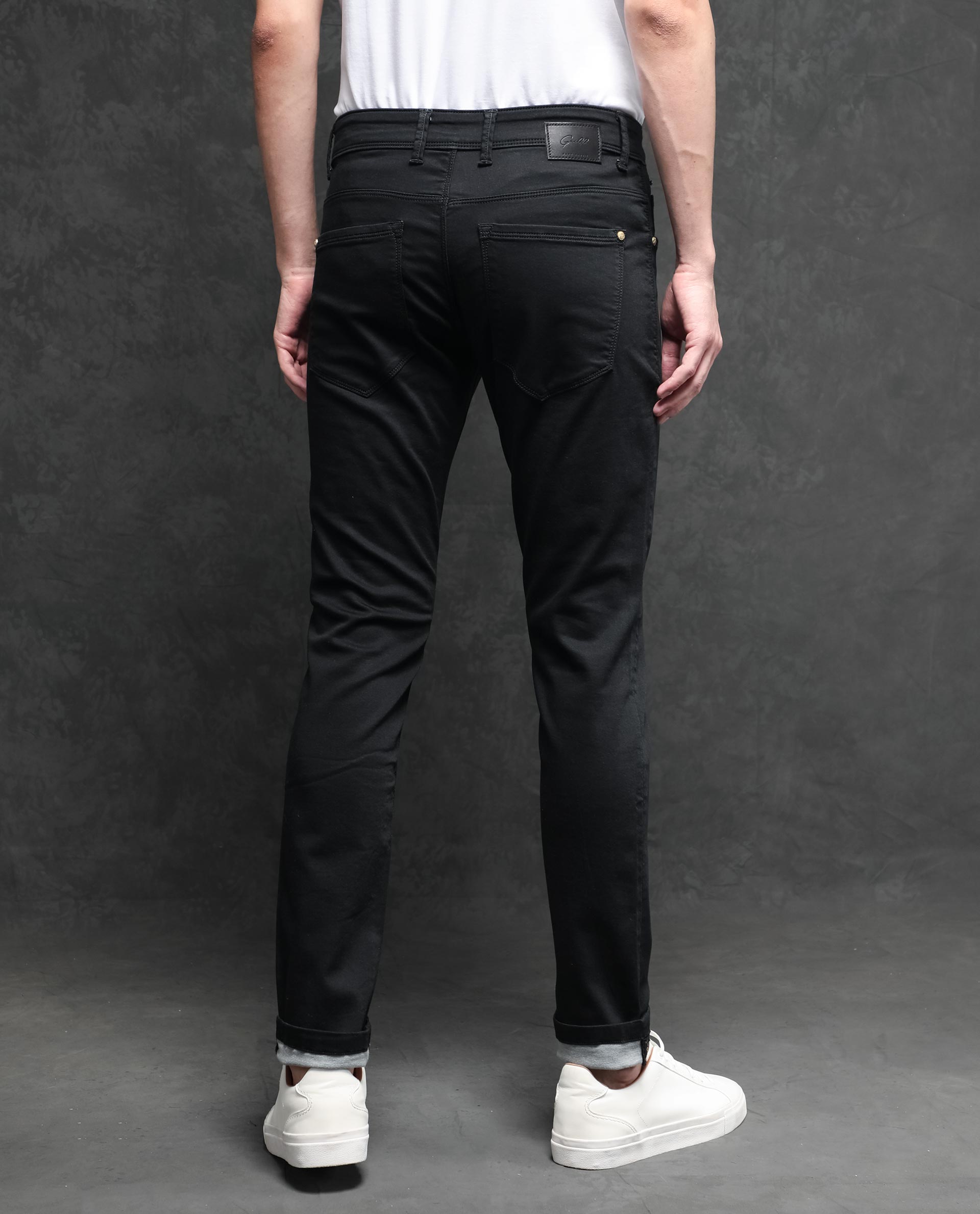 Rare Rabbit Men's Satinx Black Rinse Wash Mid-Rise Slim Fit Jeans