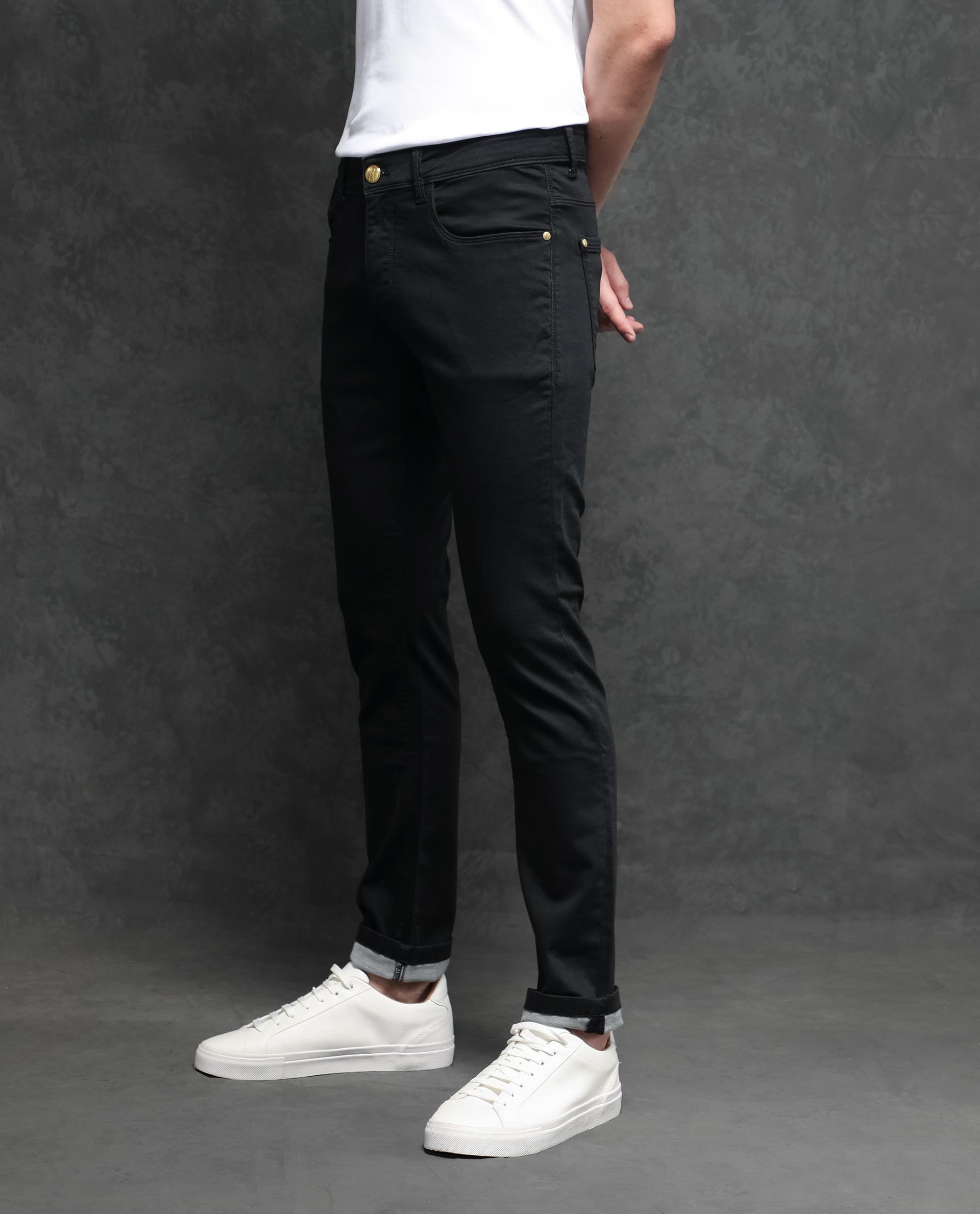 Rare Rabbit Men's Satinx Black Rinse Wash Mid-Rise Slim Fit Jeans