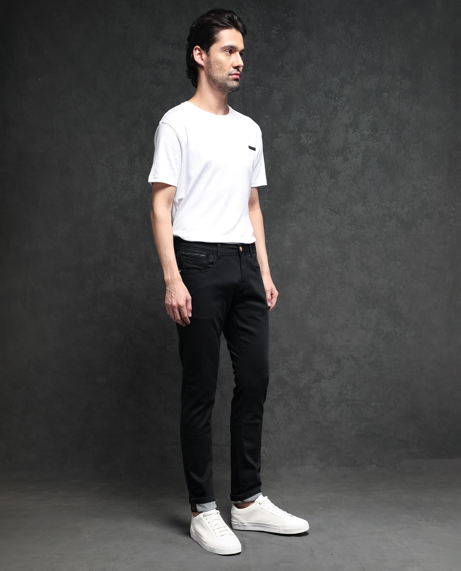 Rare Rabbit Men's Satinx Black Rinse Wash Mid-Rise Slim Fit Jeans